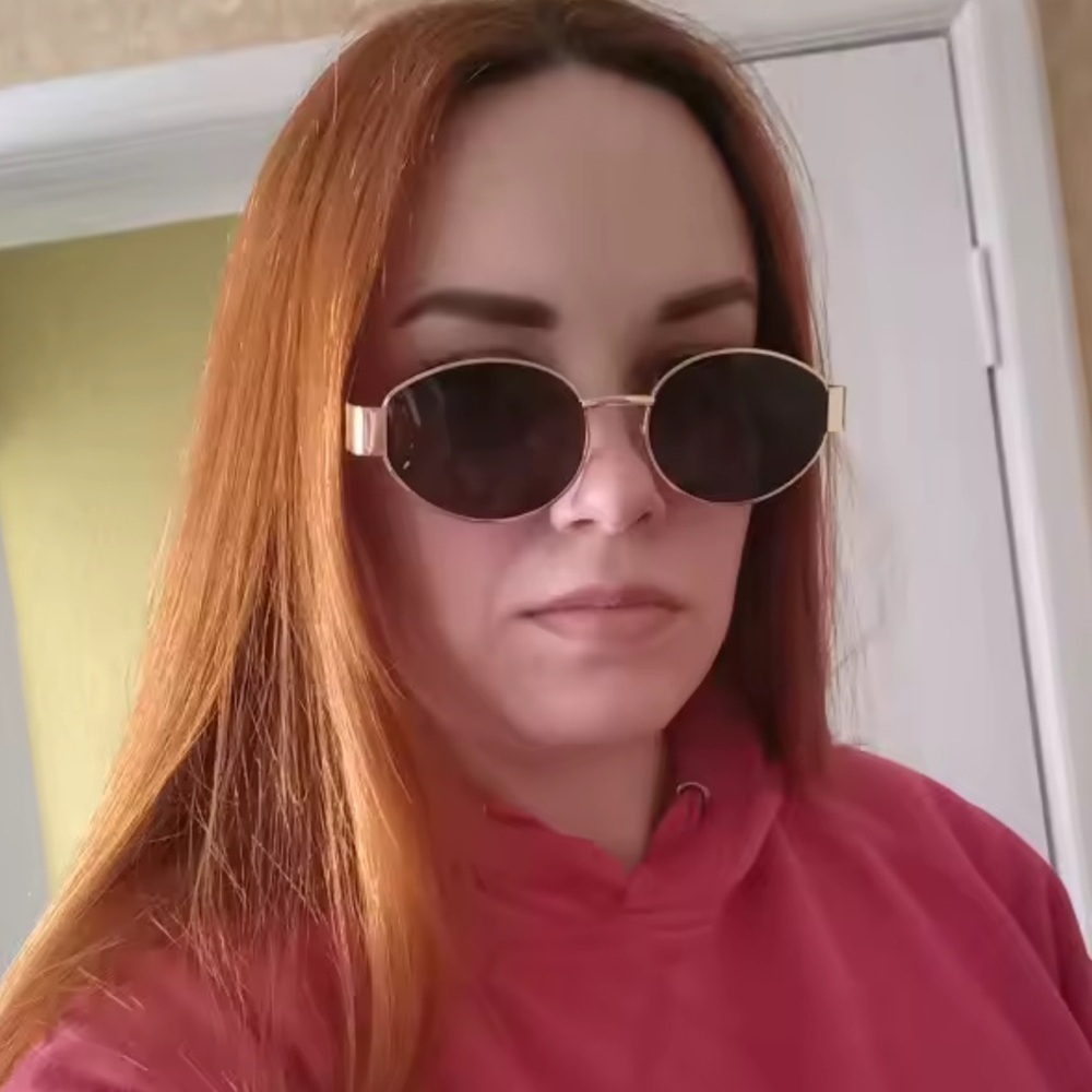 Retro Trendy Famous Green Sunglasses - Picture 4 of 16